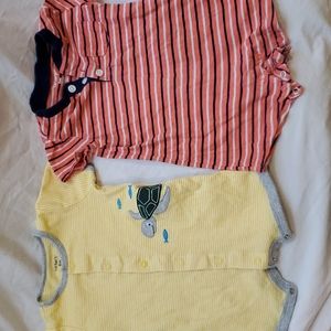 🌟3/$10 2 boys carter's 6mo. One piece outfits